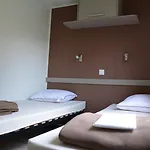 Huttopia Κάμπινγκ 4*