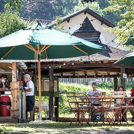Kemping Huttopia Sarlat-la-Canéda